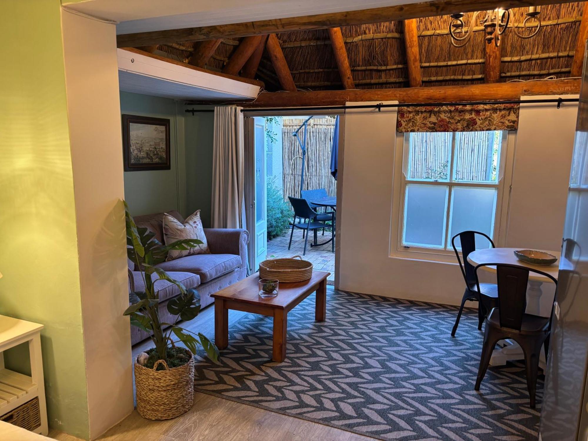 In The Vine Country Manor Guesthouse Стеленбош Екстериор снимка